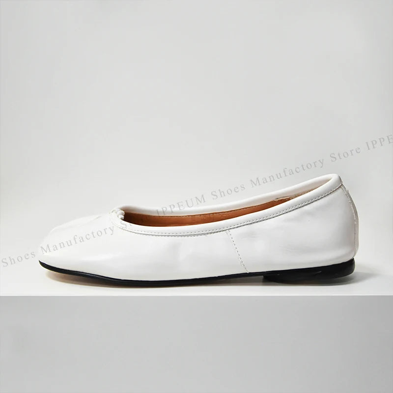 IPPEUM Tabi Footwear Shoes For Women 2026 New Fashion 36-44 Plus Size Ballet Flats Shoes With Split Toe