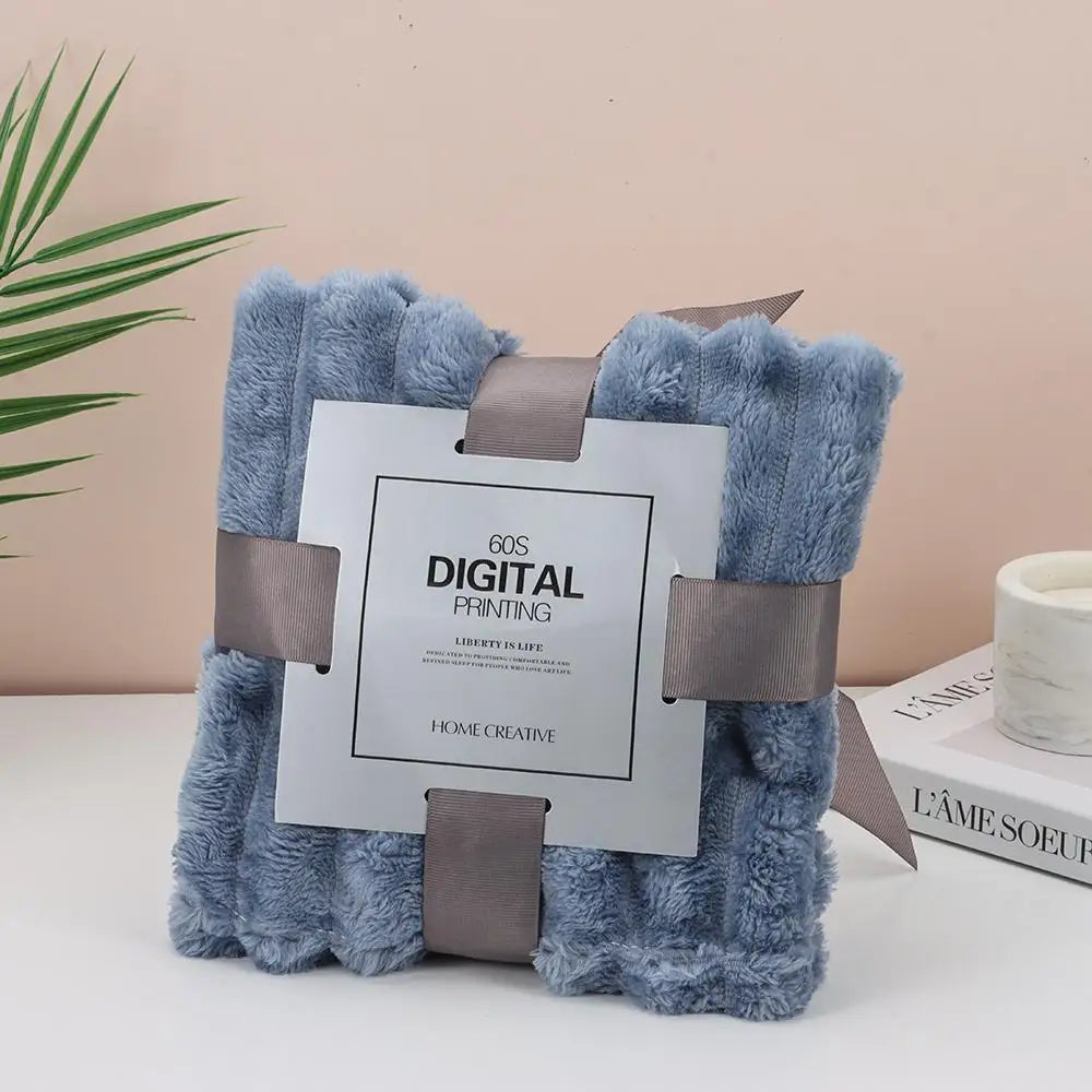 Ultra Soft Fleece Bed Throw Blankets for Lunch Rest Double Sided Warm Blanket Skin-Friendly Warm Conditioning Quilt Breathable