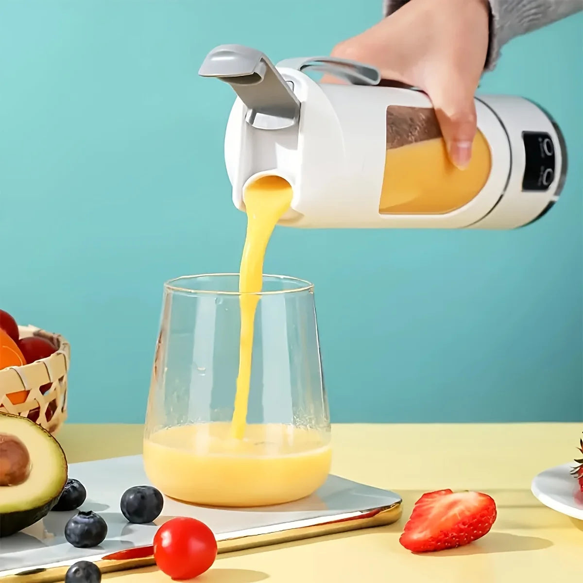 Electric Juicer Cup 12 Blades Milkshake Machine USB Portable Fruit Milk Mixing Tool Mini Fresh Juice Portable Blender For Home