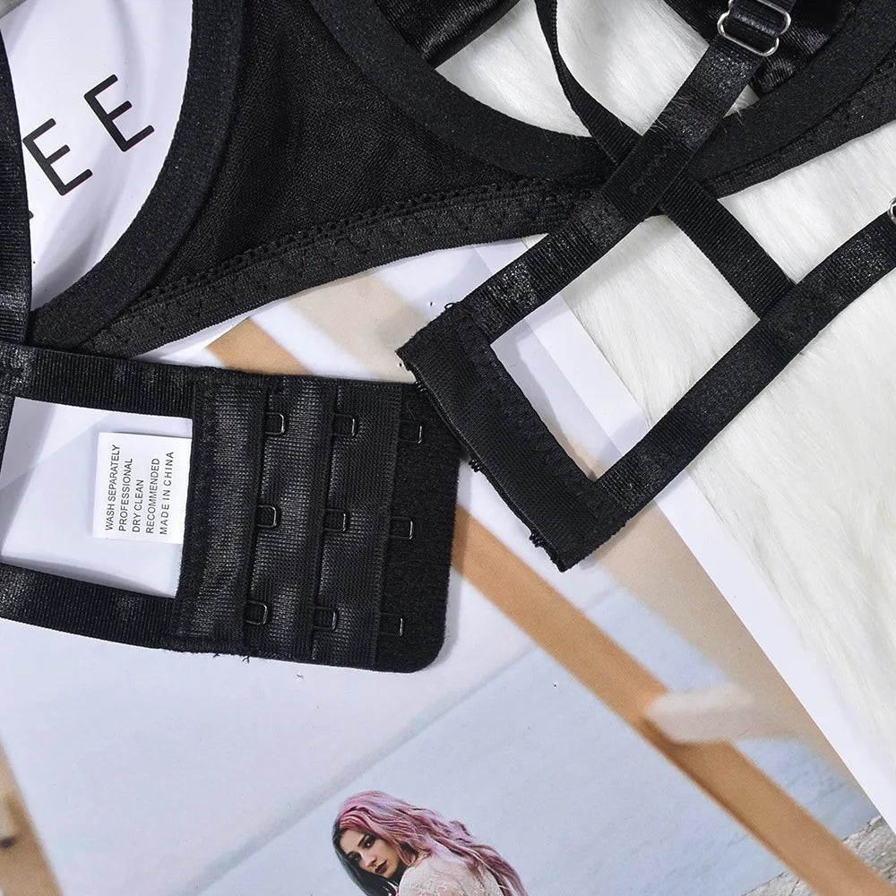 Lingerie's new hot selling European and American lingerie with exquisite bow and hollow out sexy three piece set with steel ring