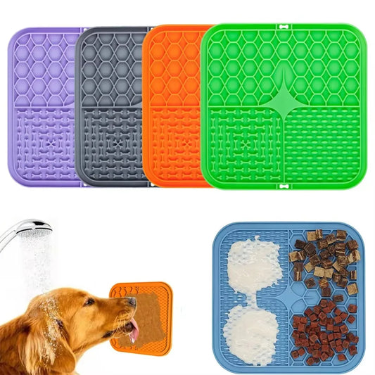 Pet Licking Plate, Slow Food Plate, Silicone Pet Slow Food Tableware Bowl, Suction Cup, Dog Licking Pad,Dog Cat Brush