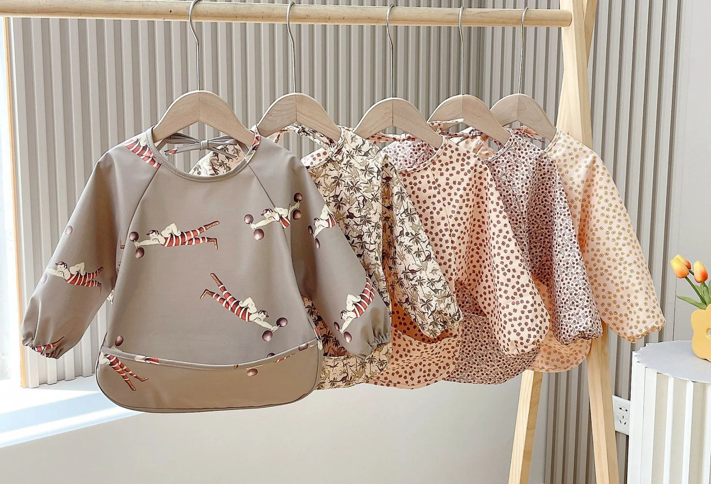 Baby Feeding Bib Long Sleeve Baby Boy Girl Cute Cartoon Print Bib Apron Easy Clean Kids Waterproof For Babi