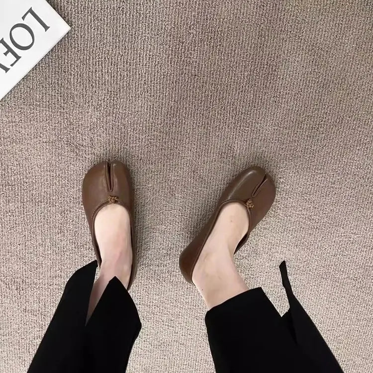 Korean Style Horse-Shoe Split-Toe Women's Shallow Mouth Single Shoes New Slip-On Pig's Trotters Versatile Grandma Flat Loafers