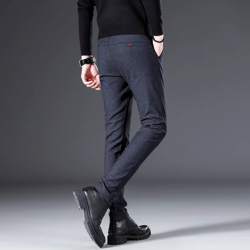 In the autumn of 2025, men's casual pants are slimming, fashionable, cool and versatile. Solid straight-leg Korean-style busines