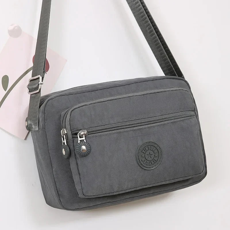 Fashionable Crossbody Bags for Women Leisure Shoulder Bag with Adjustable Shoulder Strap Zipper Closure Suitable for Daily Use