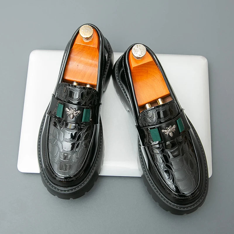 New Leather Shoes Men's Round Toe Thick soled Formal Shoes Loafers Non Slip Fashion Light luxury college Business Casual Shoes