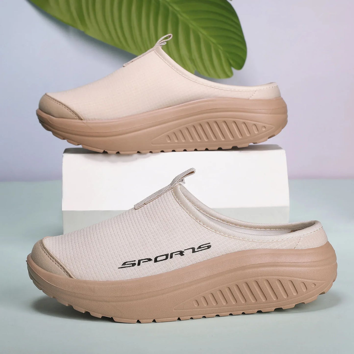Ladies' Half Dragged Thick Soled Shoes Are Casual Lightweight and Breathable Increasing The Height for Lazy People To Step On