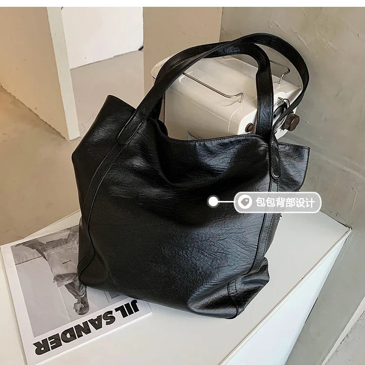 Casual Women Handbag And Purse Large Capacity Tote Bag High Quality Lady Bag Vintag Soft Pu Leather Rivet Shoulder Bags