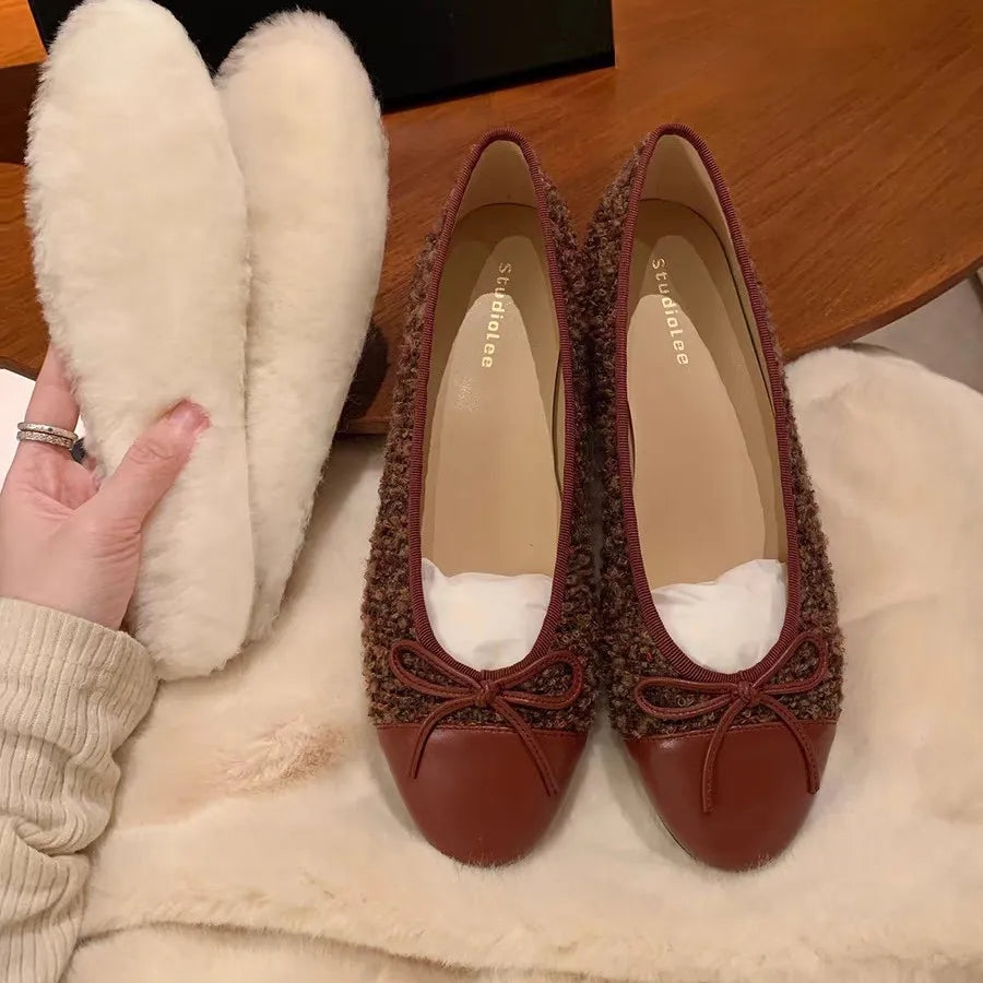Flat Shoes for Women 2025 Spring and Autumn Round Toe Color Blocked Butterfly Bow Velvet Light Mouth Fashionable Single Shoe
