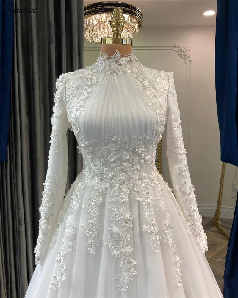 Customized Elegant Muslim Wedding Gown for Bride 2026 Appliques Flowers Dubai Long Sleeves Bridal Dress Tulle Robe De Mariage