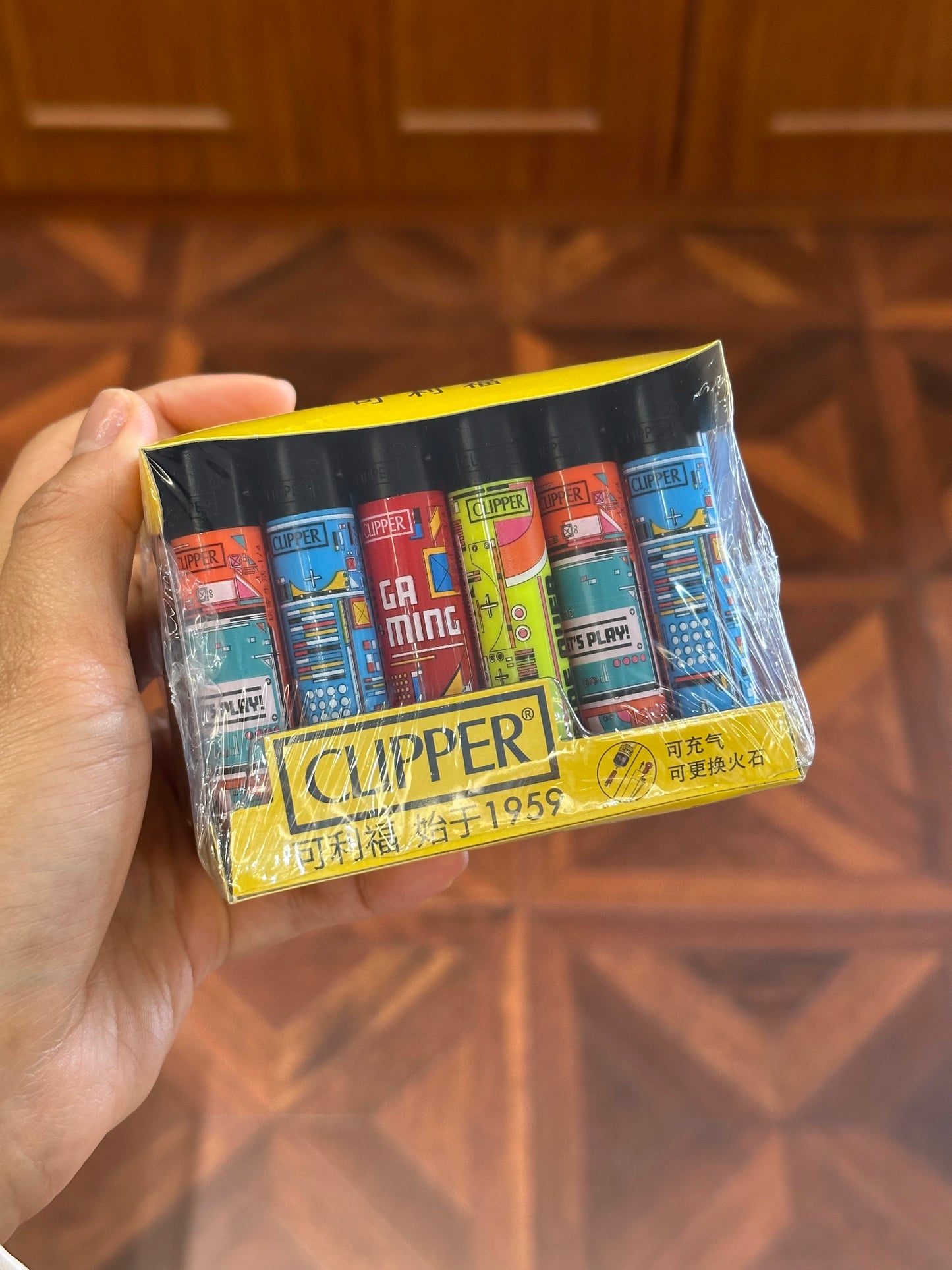 Clipper Lighter Grinding Wheel Mini Lighter Butane Flashlight Lighter (24pcs) Men's Small Tools Cool Gift Cigarette Accessories
