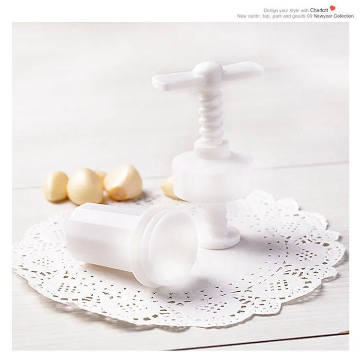 Plastic Garlic Presses Screw Squeeze Peeler Garlic Crusher White Manual Press Practical Kitchen Cooking Tools