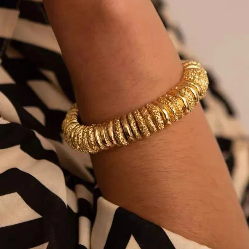 Modern Jewelry Luxury Temperament Open Metallic Bracelets For Women Party Gifts European and American Design Accessories