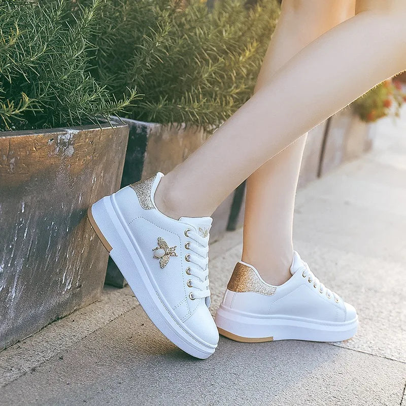 Mujer Women Platform Shoes High Quality Little bee Soft-sole Casual Shoes Female Skatboard Shoe Outdoor No Slip Walking Footwear