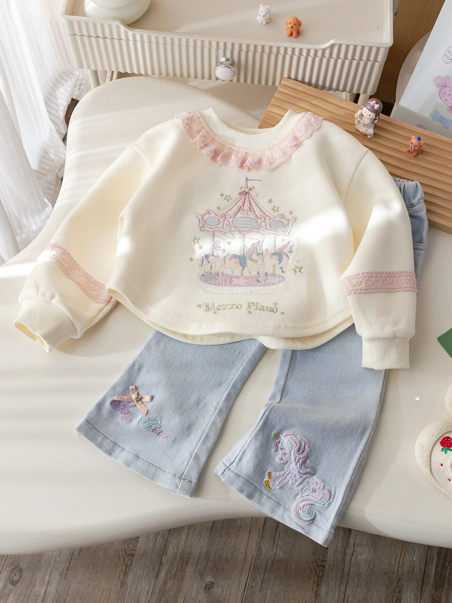 Girls Spring New Style Embroidered Sweatshirt Lace Trim Hoodie Baby Spring Clothes Korean Version Heavy Embroidery Top