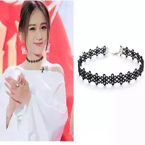 Black Minimalist Choker Necklace with Pendant Women's Fashionable Trend Accessory Lace-Up Necklace