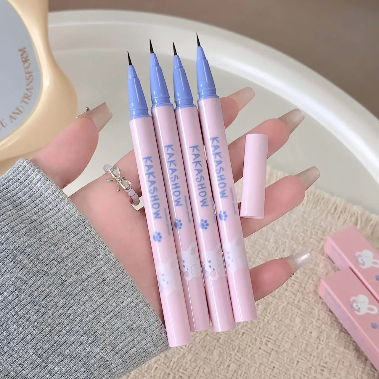 Ultra Slender Liquid Eyeliner Fast Drying Smooth Waterproof Eyeliner Pen Long Lasting Black Brown Lower Eyelash Pen Cosmetics