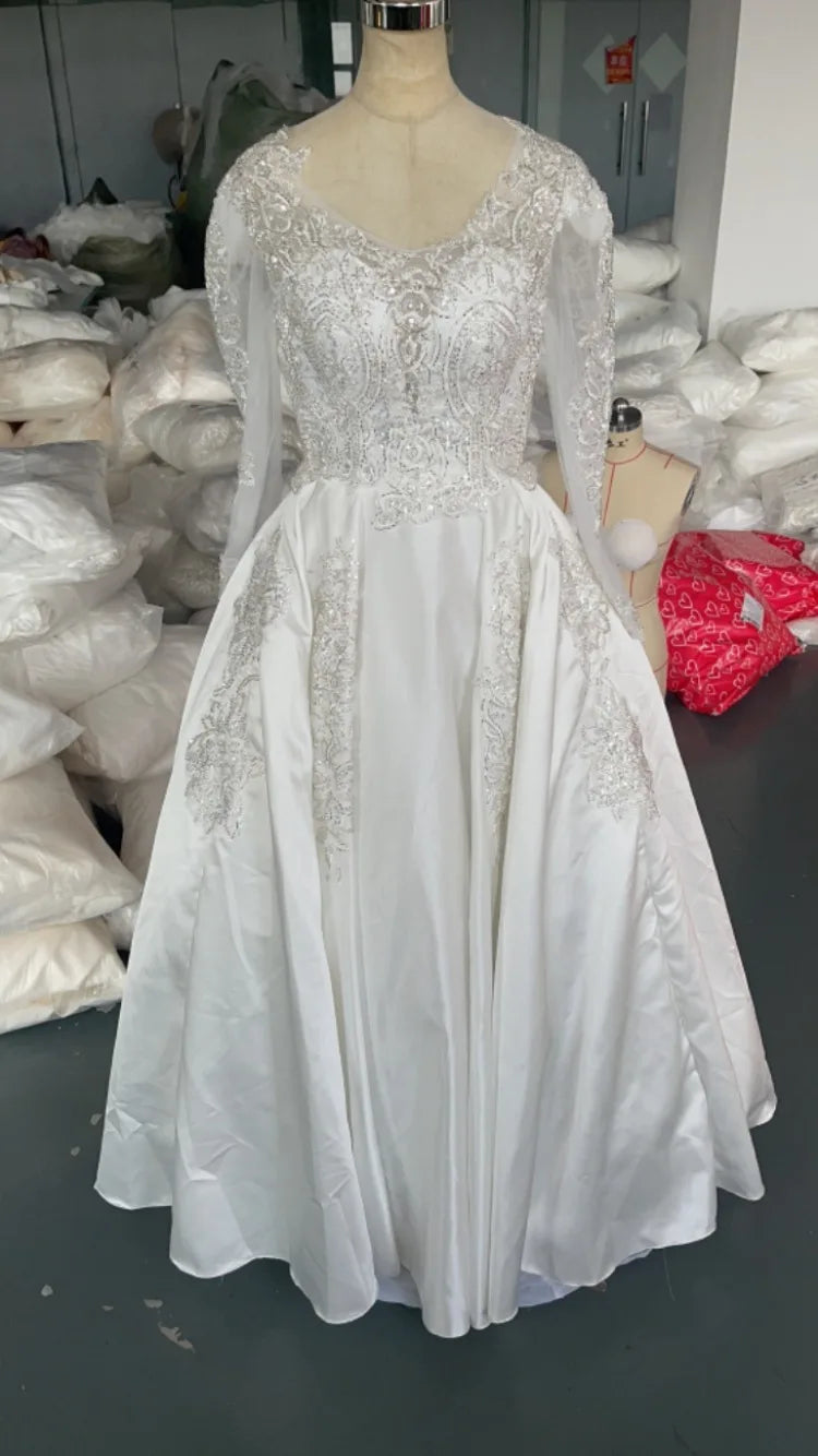 Wedding Dress Long Sleeve Heavy Industry 2023 New Bride V-Neck Satin High Quality Palace Main Wedding Dress French Wedding Dress