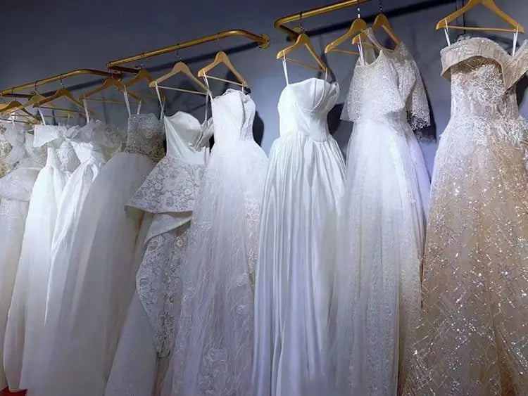 Gorgeous White Ball Gown Wedding Dress For Women 2026 Princess Sweetheart Lace Appliques Backless Bridal Gowns Vestidos De Novia