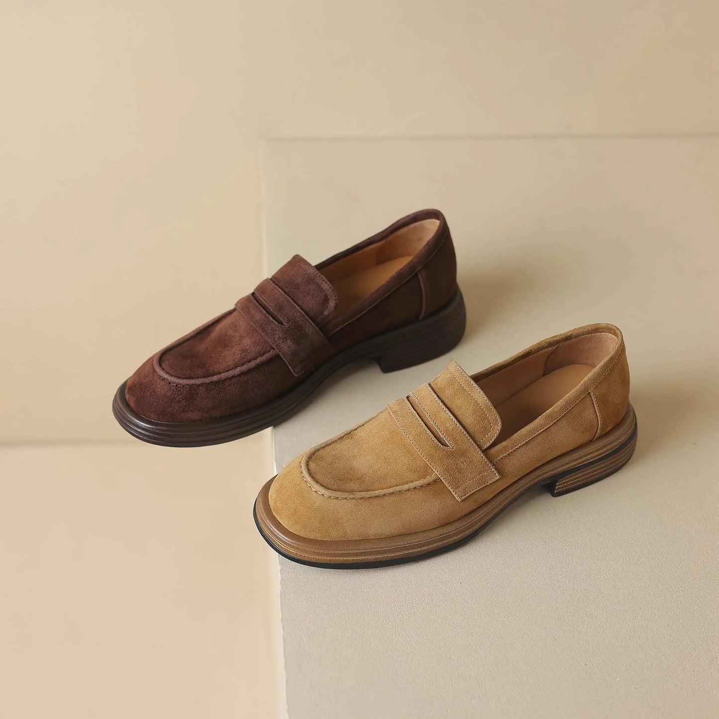 Krazing Pot Sheep Suede Size 34-41 Round Toe Med Heels Retro Mature Loafers Slip On Casual Spring Shoes Dating Brand Women Pumps