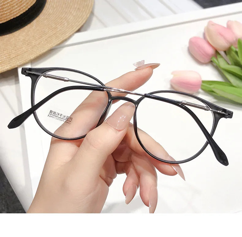 New TR90 Myopia Frames for Men and Women Retro Oval Spring Leg Optical Frames Fashion Hot Sale Glasses Frames Wholesale