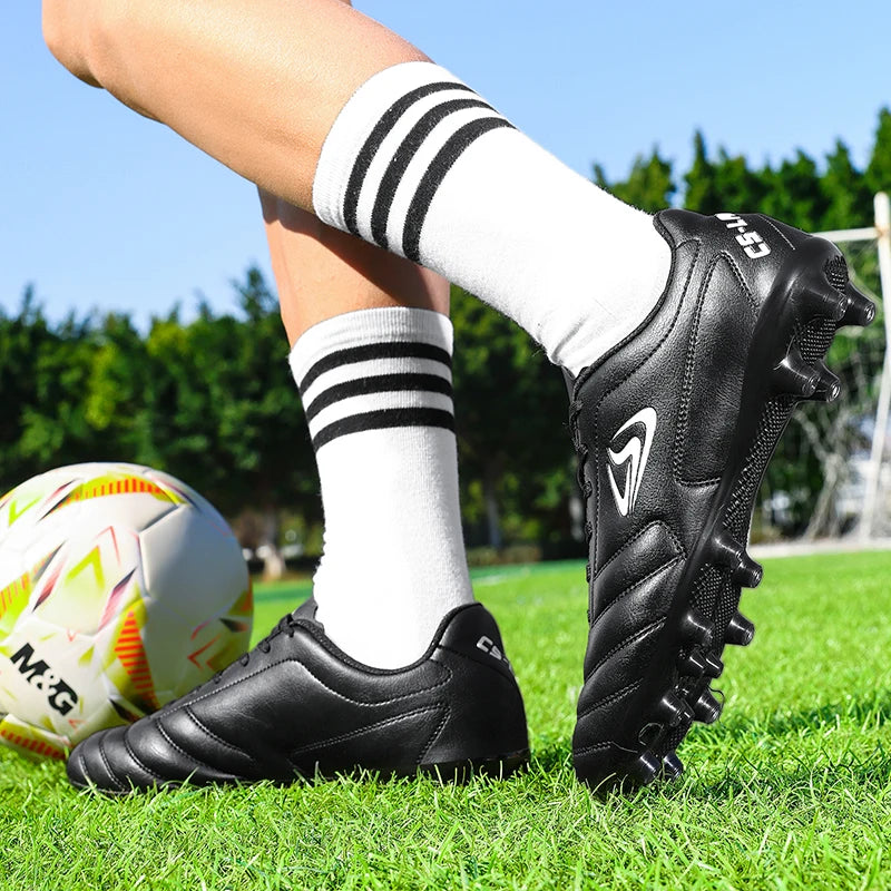 New Men Football Boots Outdoor Soccer Shoes TF FG Grass Cleats Comfortable Training Shoes Match Futsal Breathable Sport Indoor
