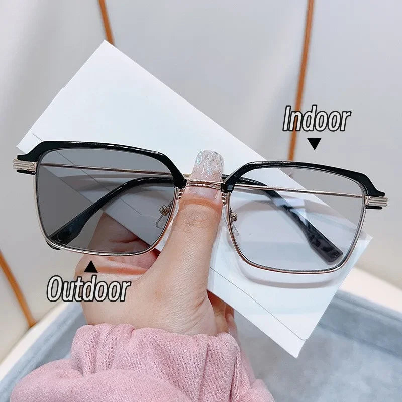 Photochromic Reading Glasses High Definition Men's Anti-blue Presbyopia Eyewear Metal Fashion Classic Hyperopia Eyeglasses