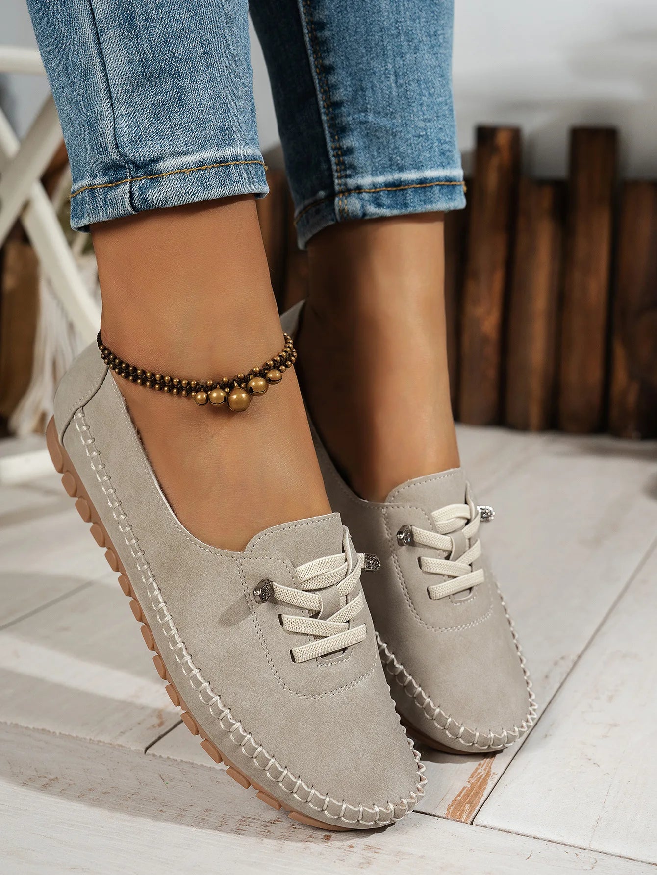 Women's Loafers Fashion Lace Up Comfortable Round Toe Soft Sole Flats Daily Walking Lightweight Versatile Slip on Casual Shoes