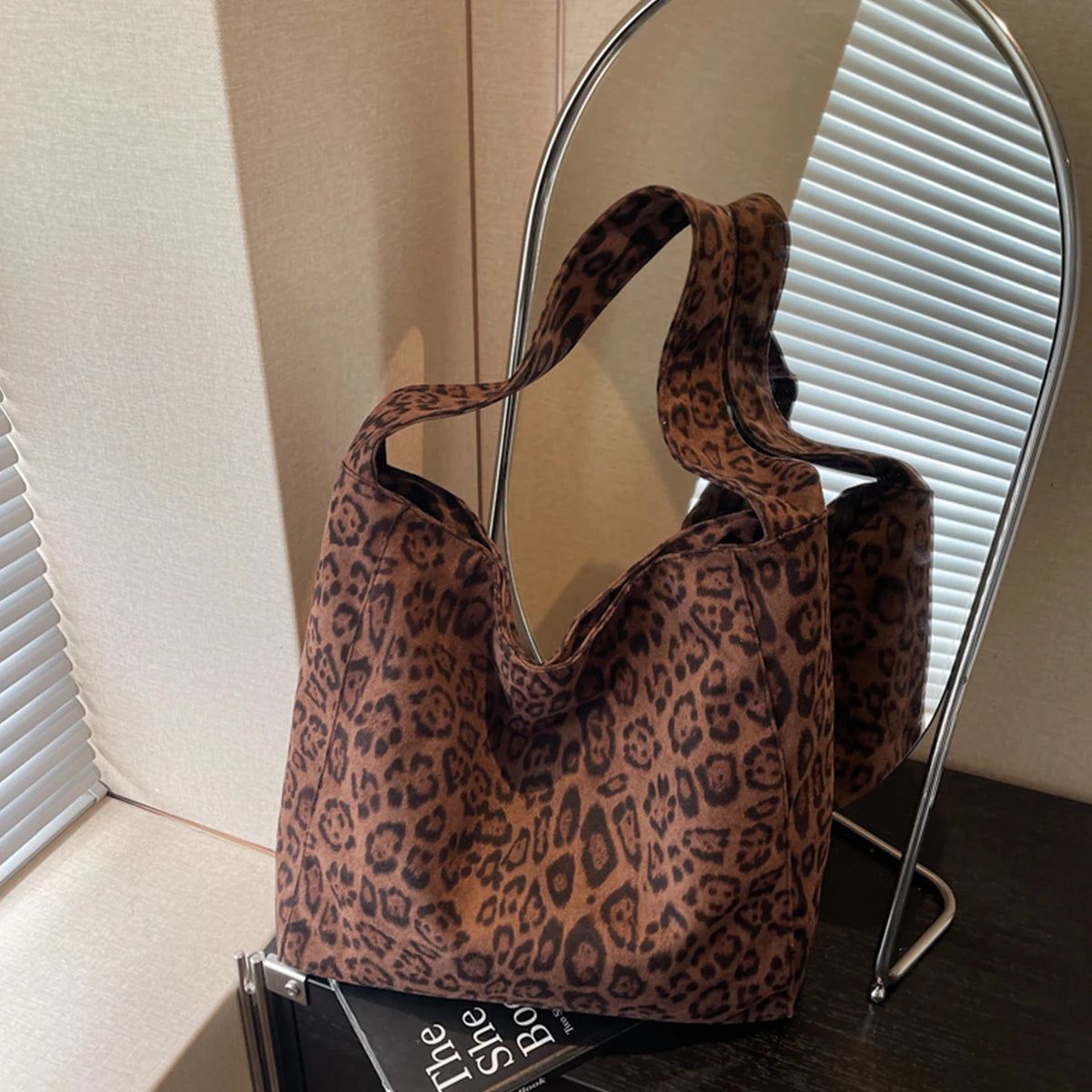 Custom Logo Tote Bag for Women, Large Capacity, Vintage Commuter Vacation Travel Bag, Single Shoulder Handbag, Suede DIY