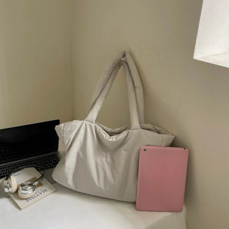 Women Nylon Bucket Shoulder Bag Large Capacity Tote Bag Fall Winter Versatile Cotton-padded Handbag Guangzhou High Quality Bag