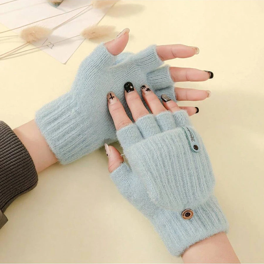 6 pairs of gloves for children keep warm and cold in winter, suitable for children aged 8-14.