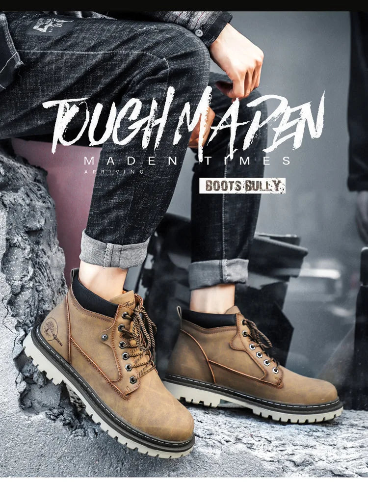 Men's High-Top British Style Motorcycle Boots Durable Cowboy Ankle Shoes Rugged Casual Non-Slip Leather Outdoor Work Footwear