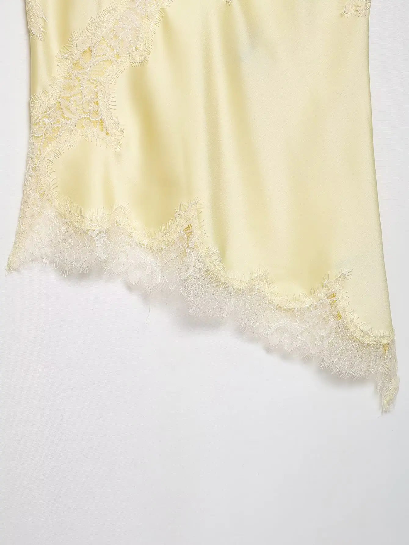 HH Summer Women Chic Sexy Lace Spliced Suspender Tops Woman V-neck Sleeveless Backless Hollow Asymmetrical Hem Design Top