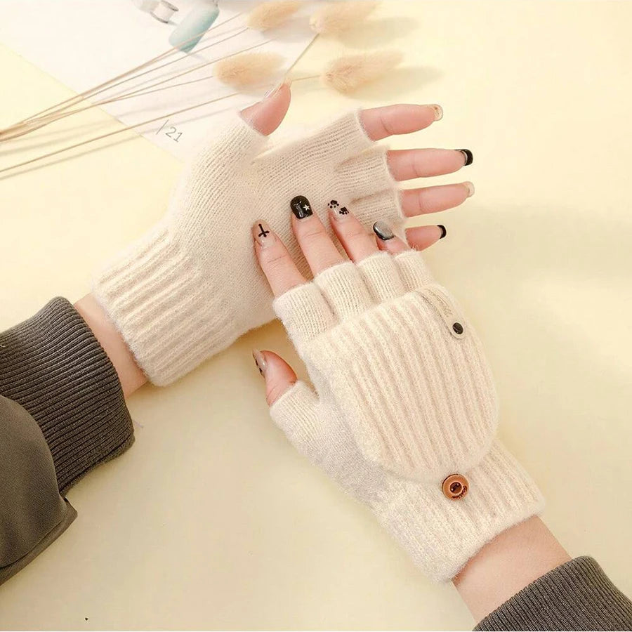 6 pairs of gloves for children keep warm and cold in winter, suitable for children aged 8-14.