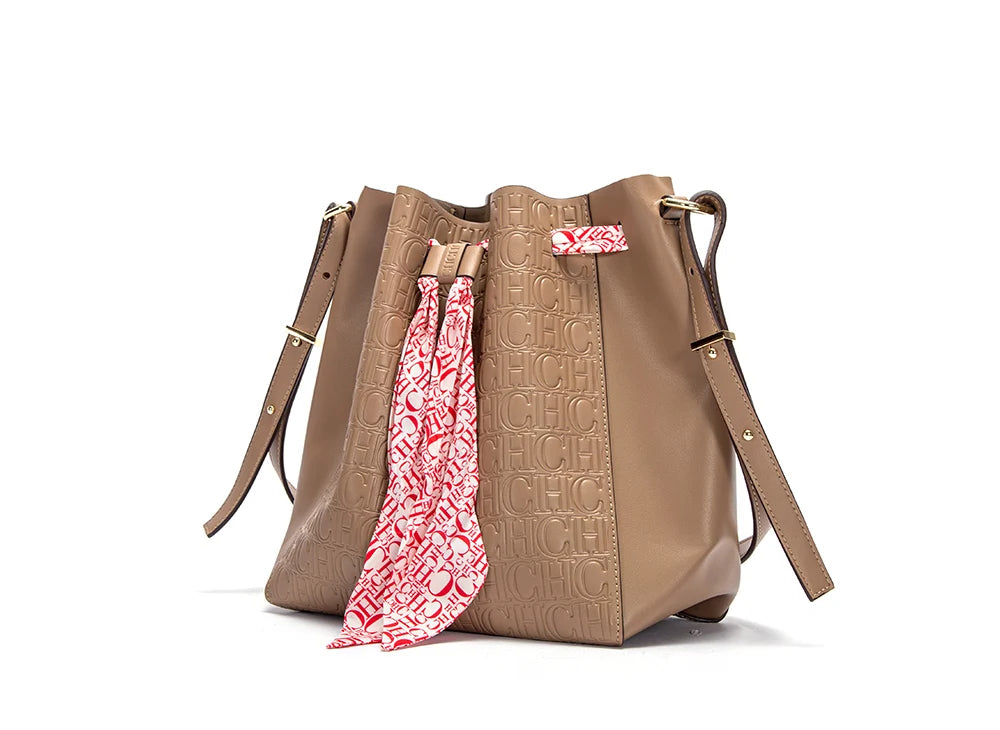 Women's Bag New Fashion Large Capacity Shopping Travel Commuting Female Bag Fashion Classic Luxury Brand Ladies PU Bucket Bags
