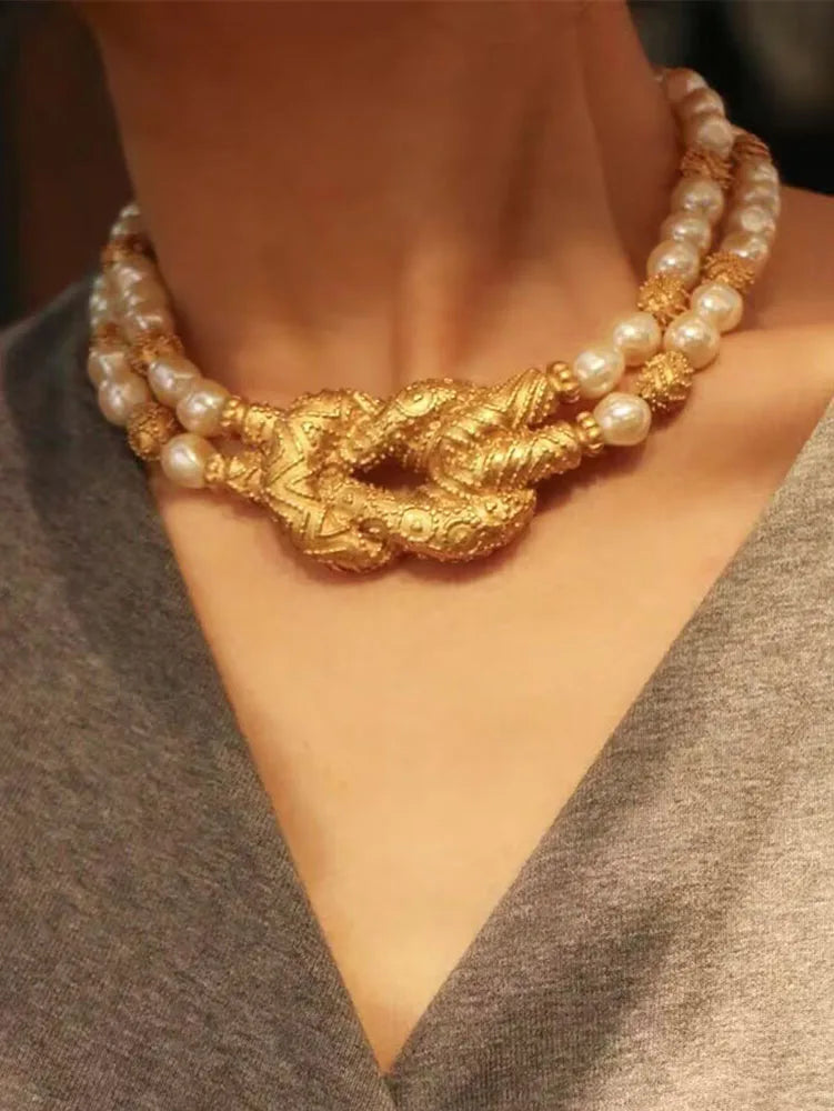 Light luxury high-grade multi-layer pearl necklace retro exaggerated niche alloy collarbone chain women's fashion jewelry