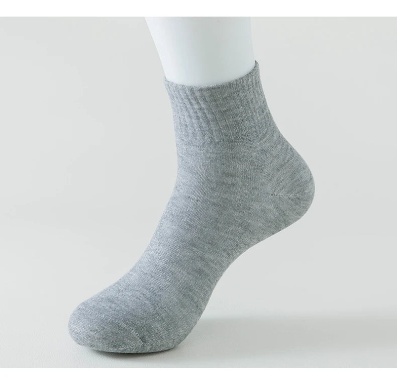 5/8 Pairs of MEN'S AND WOMEN'S Black Cotton Business Mid Length Soft and Warm Autumn/winter Solid Color Casual Socks