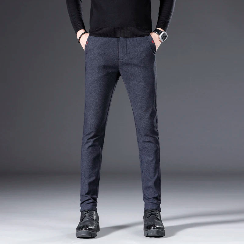 In the autumn of 2025, men's casual pants are slimming, fashionable, cool and versatile. Solid straight-leg Korean-style busines