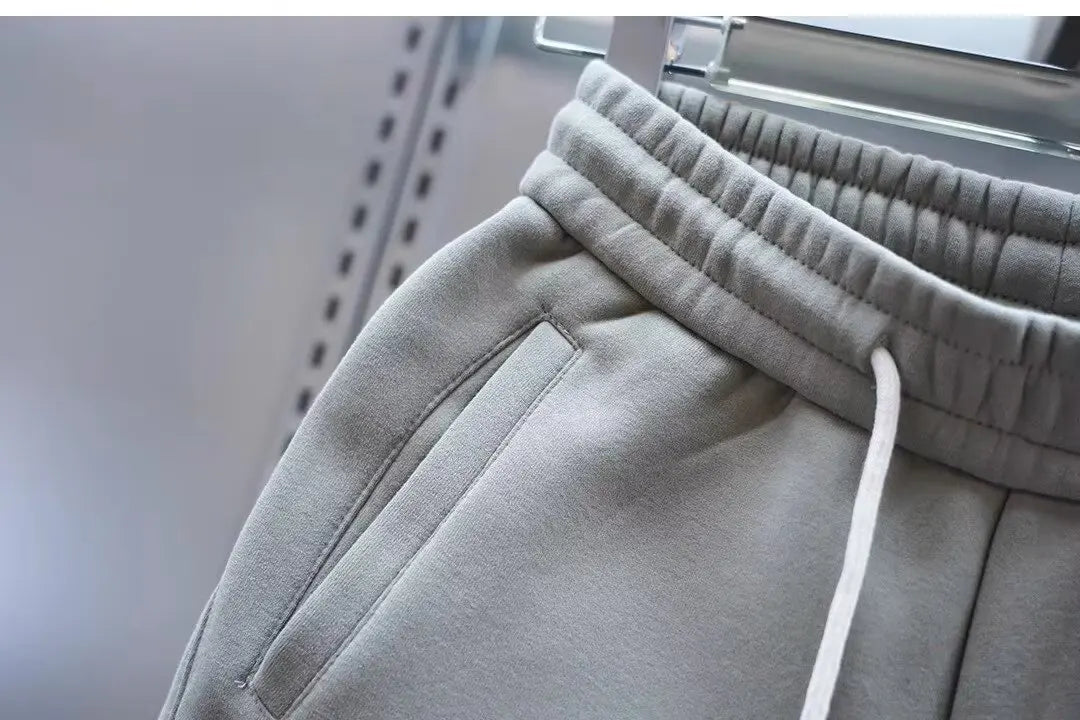 Men's Pants - Solid Color Casual Pants, Sweatpants, New Style Tapered Pants, Stretchy and Versatile Short Pants.