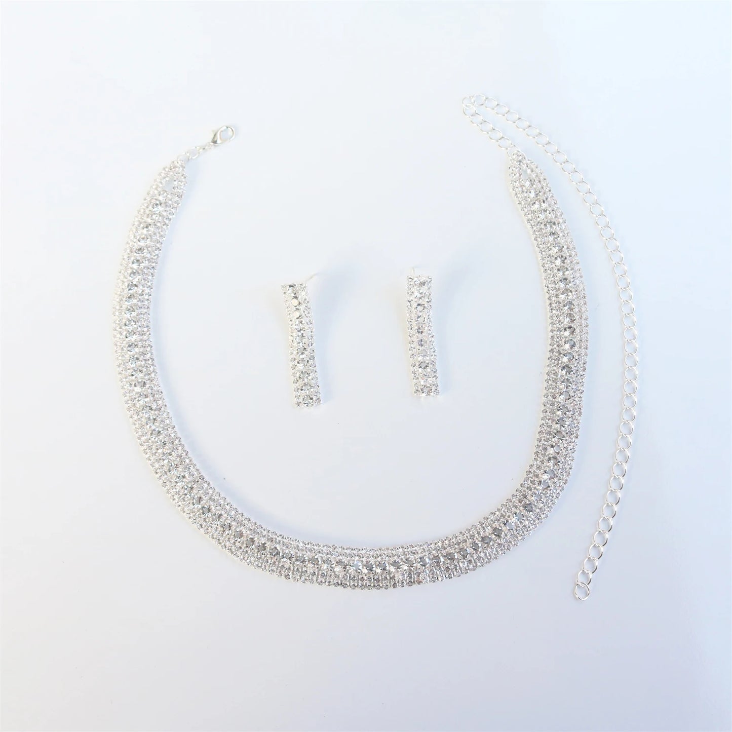 Stylish and Elegant Women's Super Sparkling Necklace and Earrings Jewelry Set, Simple and Luxurious Bridal Wedding Necklace and