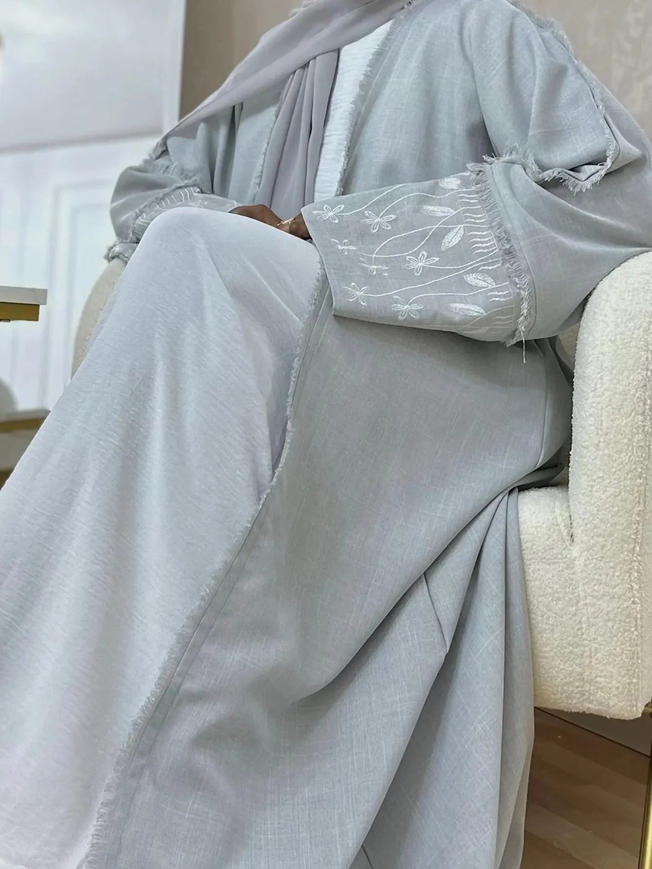 2025 Islamic Muslim Women's Light Gray Abaya with White Embroidery on Sleeves Loose Fit Ideal for Middle East Daily Wear Ramadan