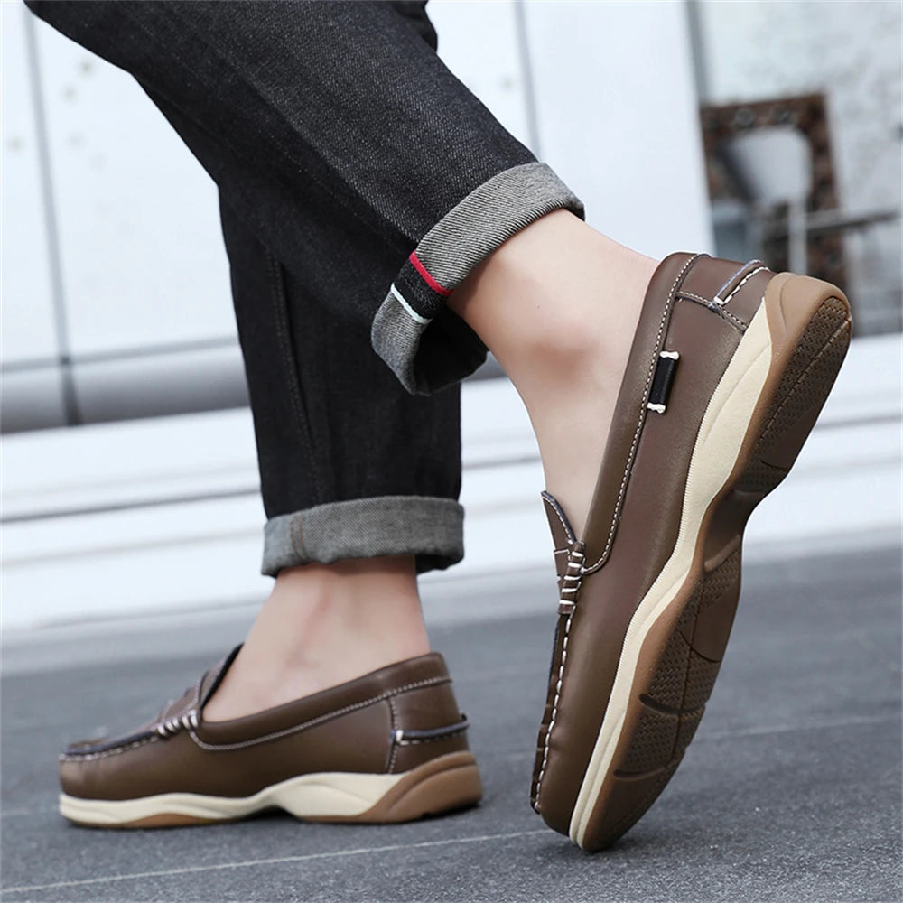 Men's Business Casual Loafers Shoes for Office Travel And Vacation Durable Elegant TPR Outsole Formal Shoes