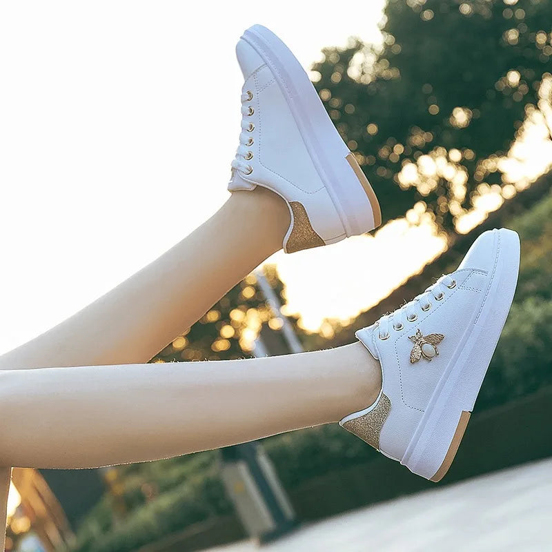 Mujer Women Platform Shoes High Quality Little bee Soft-sole Casual Shoes Female Skatboard Shoe Outdoor No Slip Walking Footwear