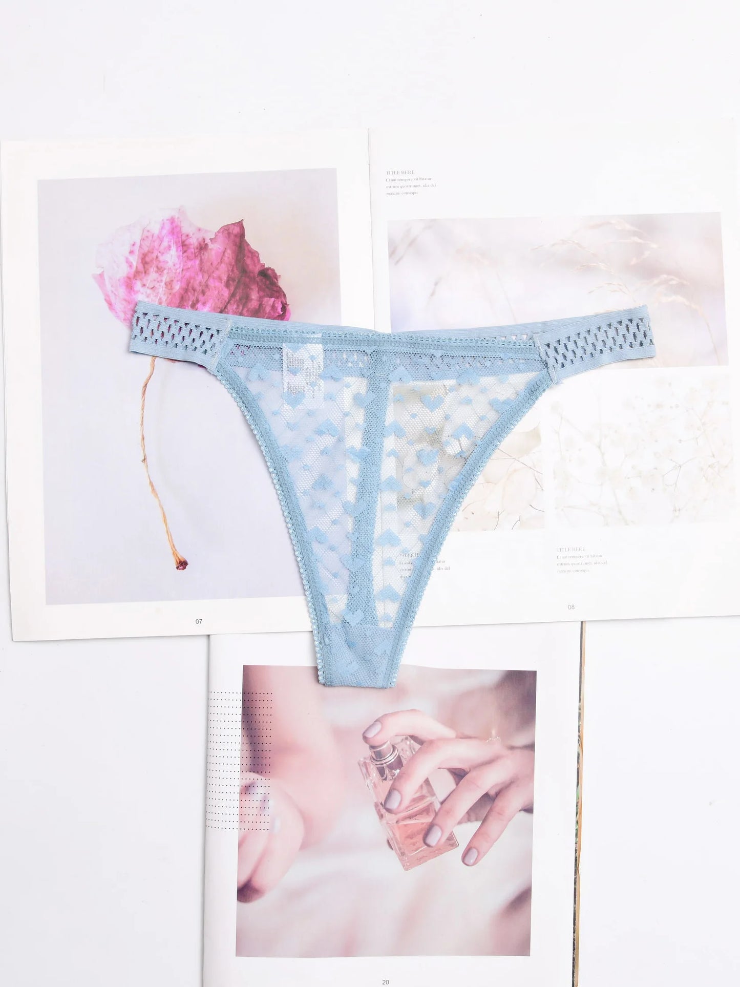 Women's Sexy lingerie Thongs G-string Underwear Panties Briefs Ladies T-back luxury peach heart thong pure cotton lace