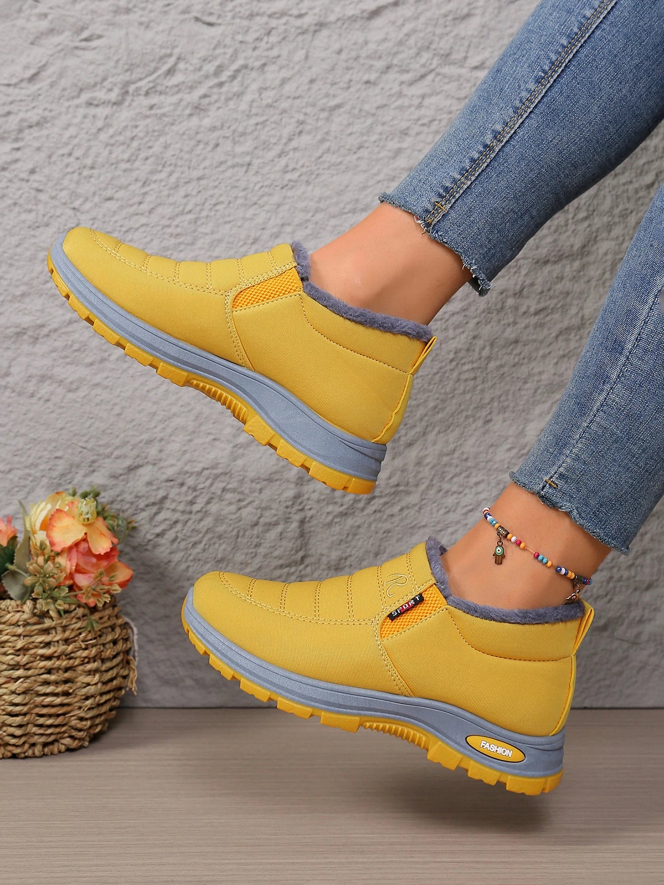 Women's Shoes, Women's Sports Shoes, Fleece and Thickened Boots, Lightweight Soft-Soled Women's Snow Boots