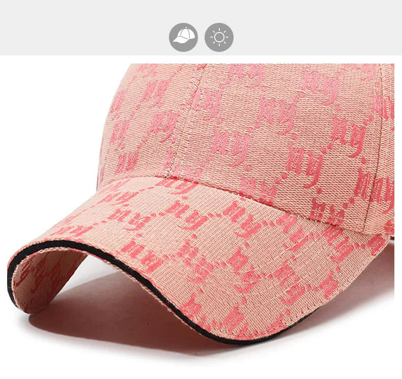 Elegant and Trendy White Baseball Cap: A Blend of Style and Versatility