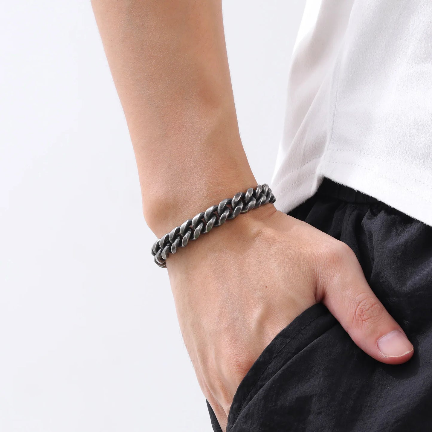 Retro Cuban Chain Bracelets for Men,Vintage Antique Stainless Steel Curb Dome Link Wristband,Rock Punk Stylish Jewelry Gifts