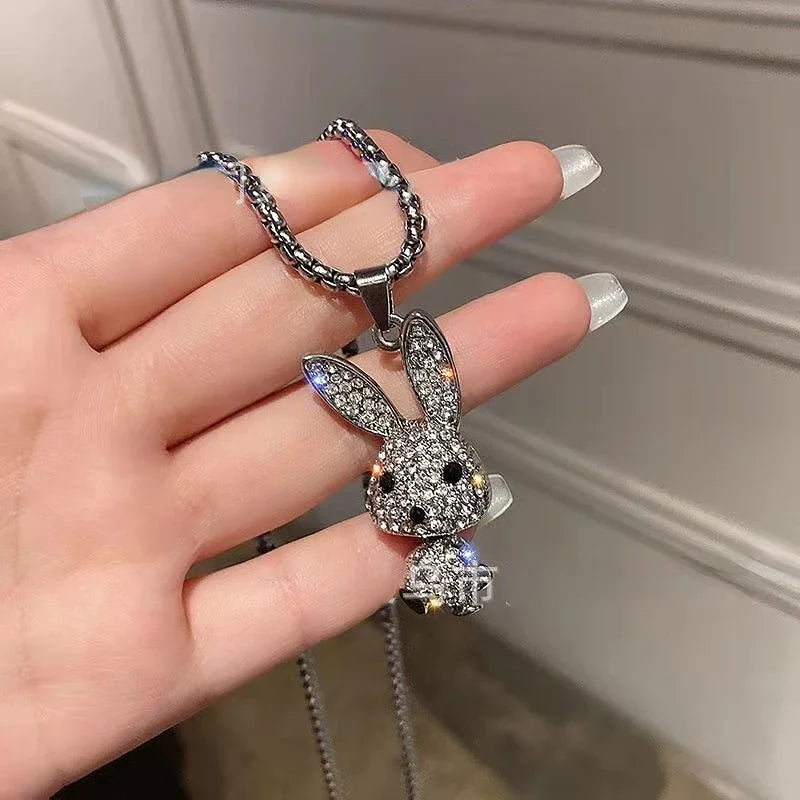 Niche design sense two wear zipper collarbone necklace women's new couple light luxury niche personality sweater chain choker
