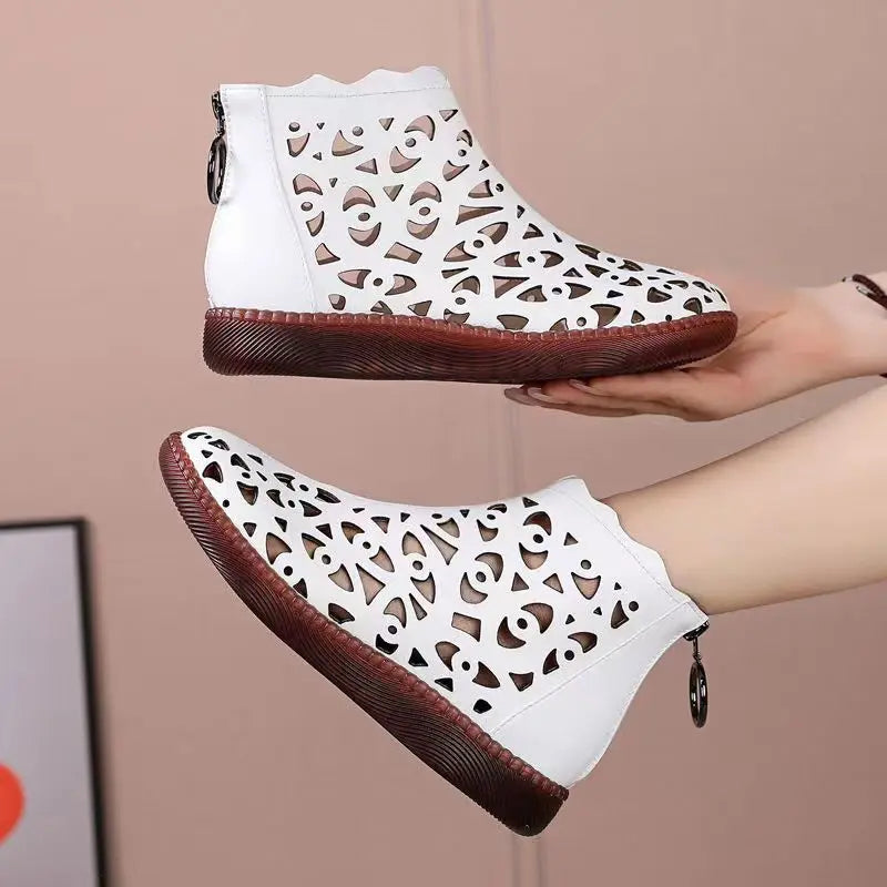 Women's Flat-bottomed Booties 2025 Spring and Autumn New Fashion Hollow Breathable Soft and Comfortable Leisure Cool Boots.